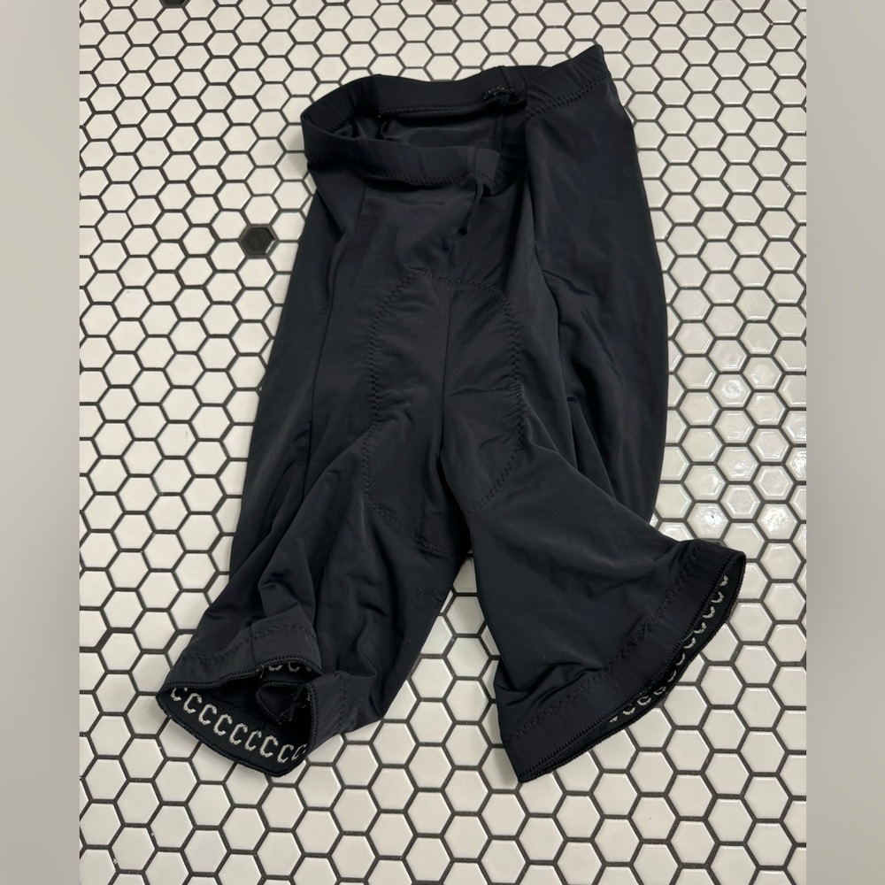 Cannondale bike  shorts size medium padded